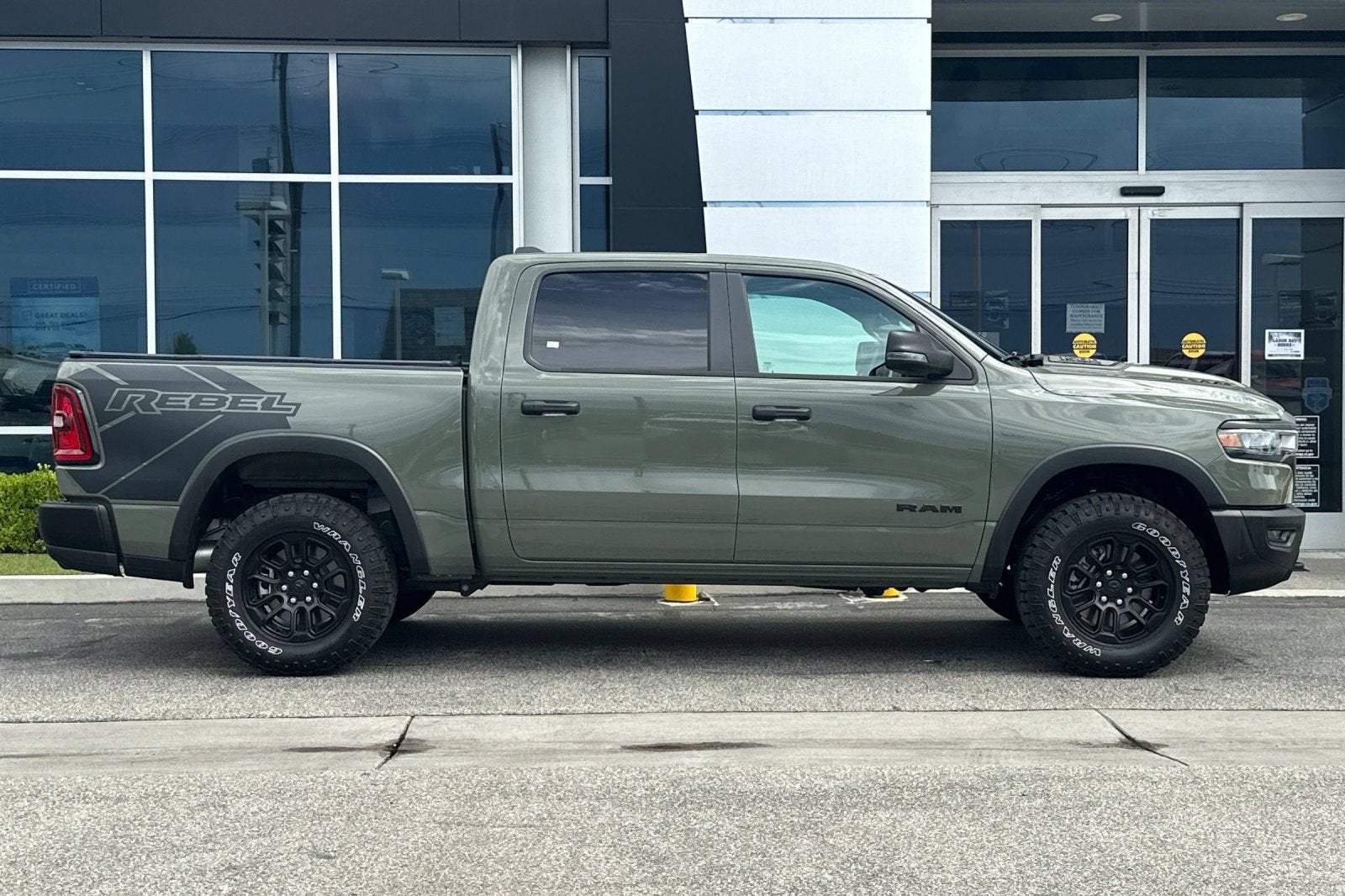 2026 RAM 1500 Rebel Crew Cab 4x4 5'7" Box