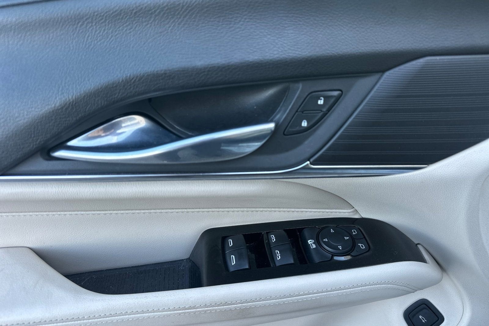 2023 Cadillac CT4 Luxury