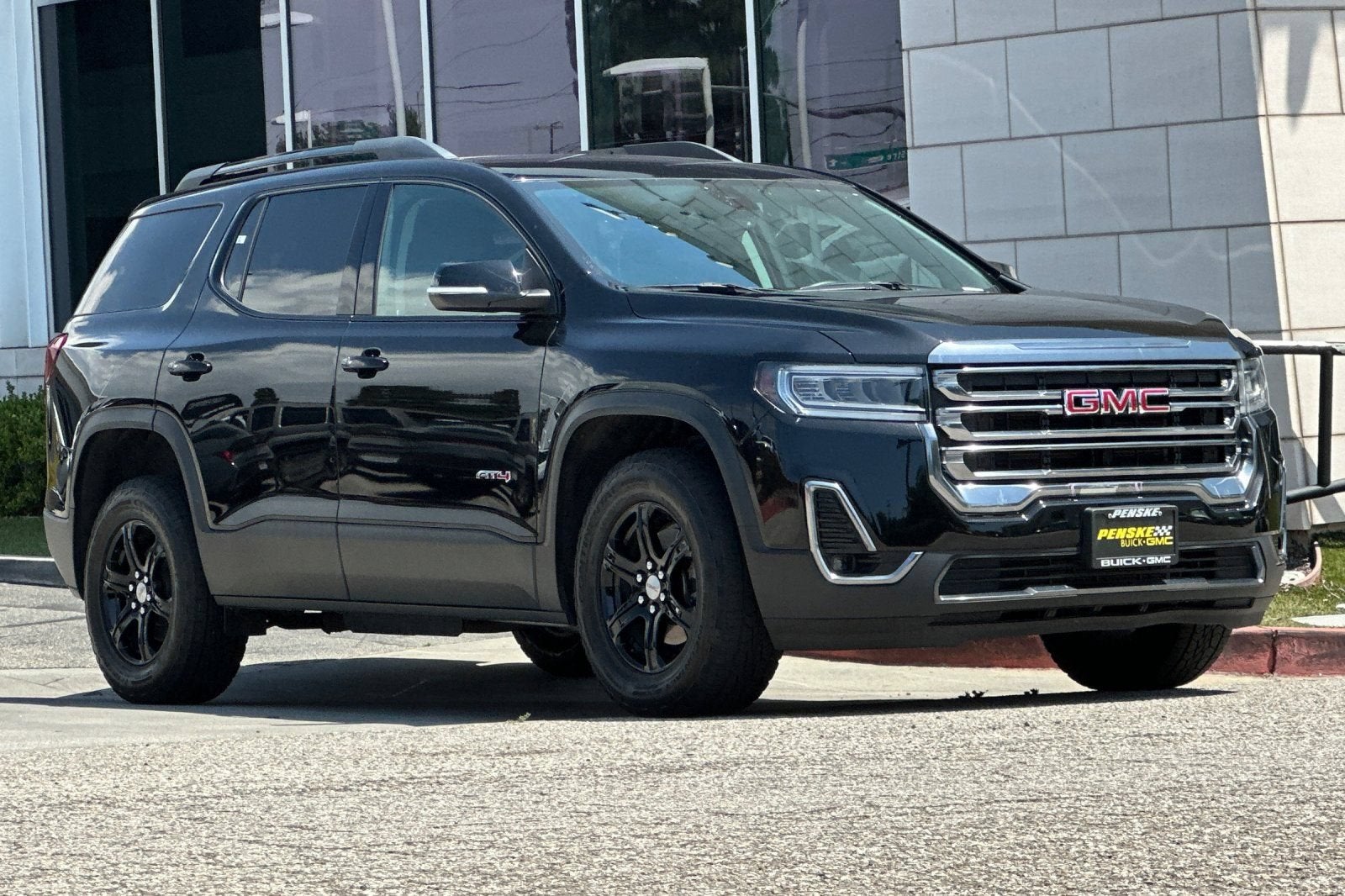 2023 GMC Acadia AT4