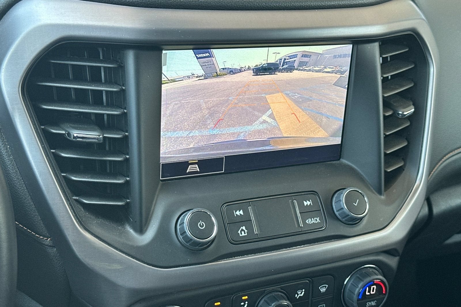 2023 GMC Acadia AT4