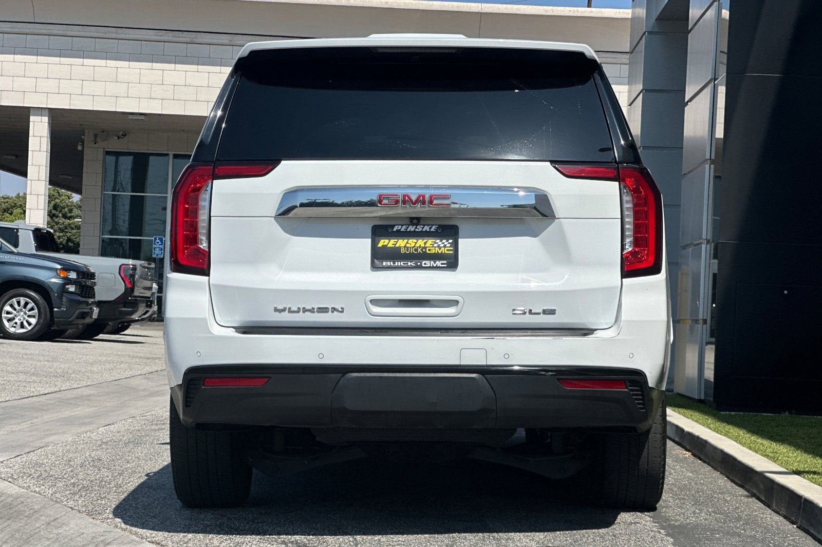 2022 GMC Yukon SLE