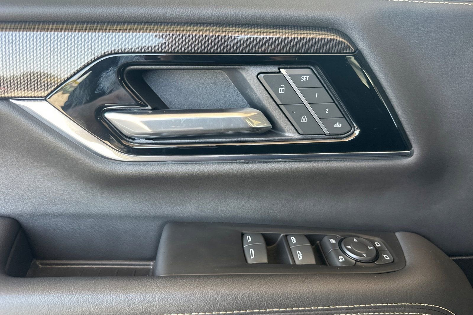 2025 GMC Yukon XL Elevation