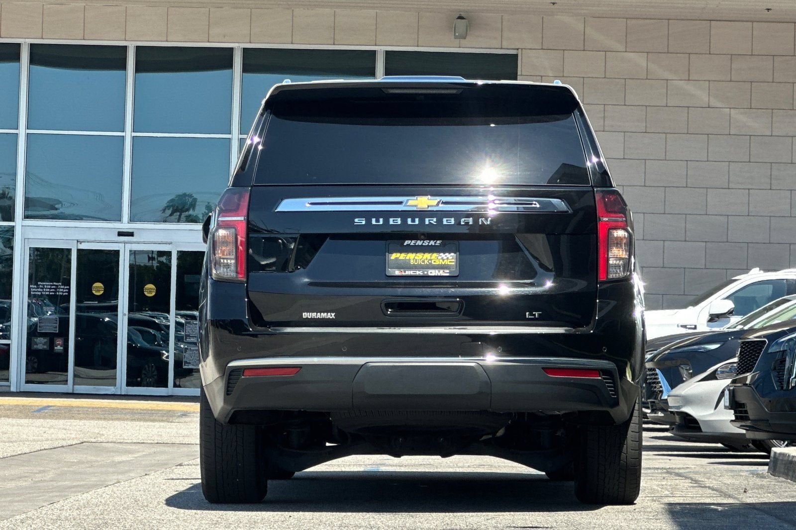 2024 Chevrolet Suburban LT