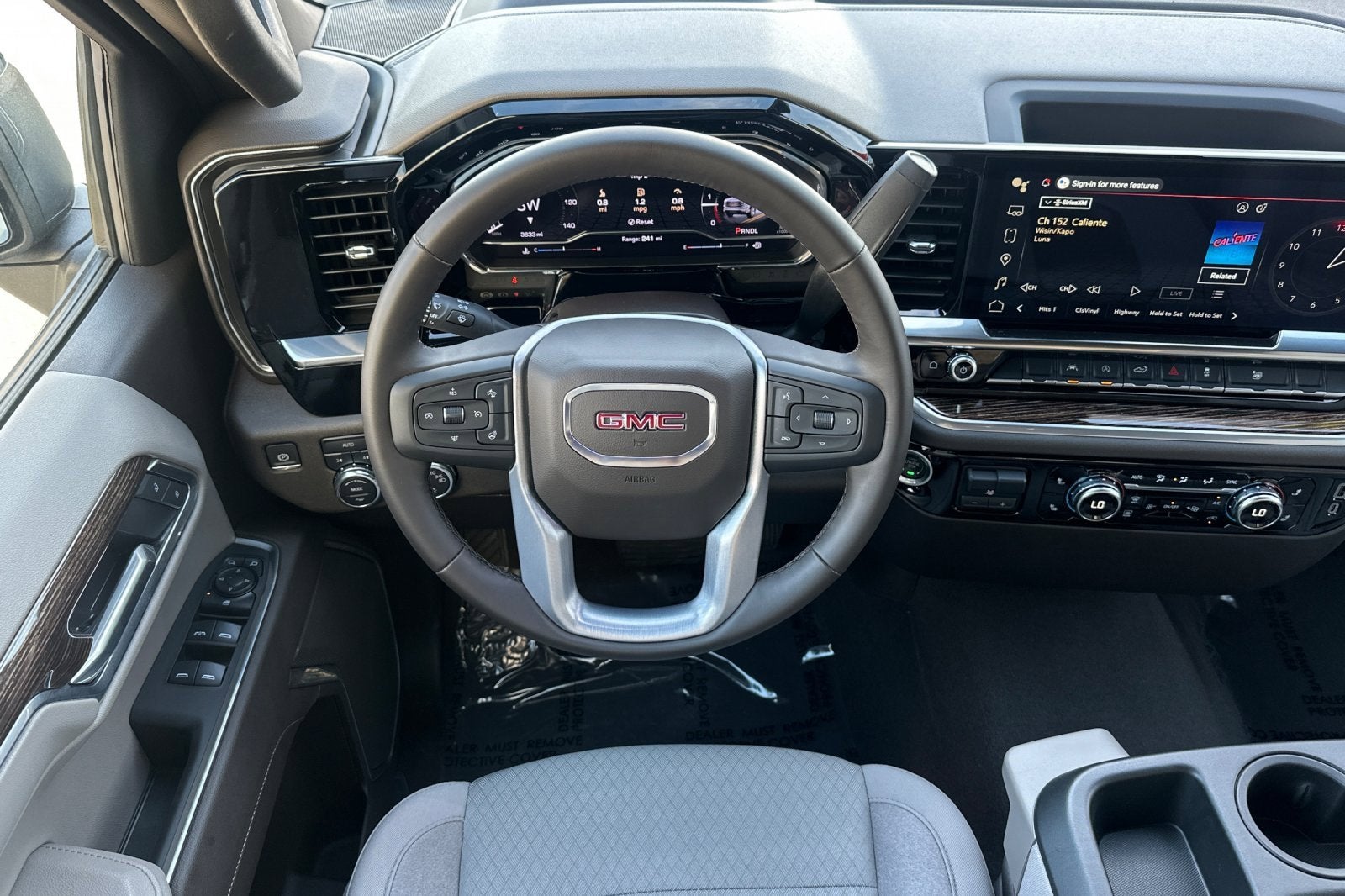 2025 GMC Sierra 1500 SLE