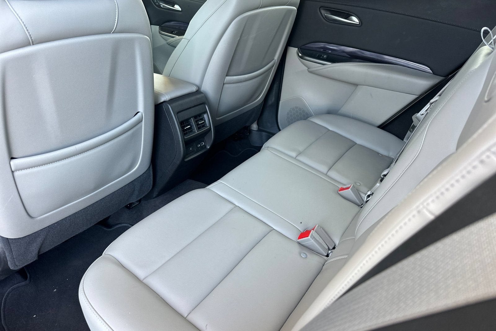 2022 Cadillac XT4 FWD Luxury