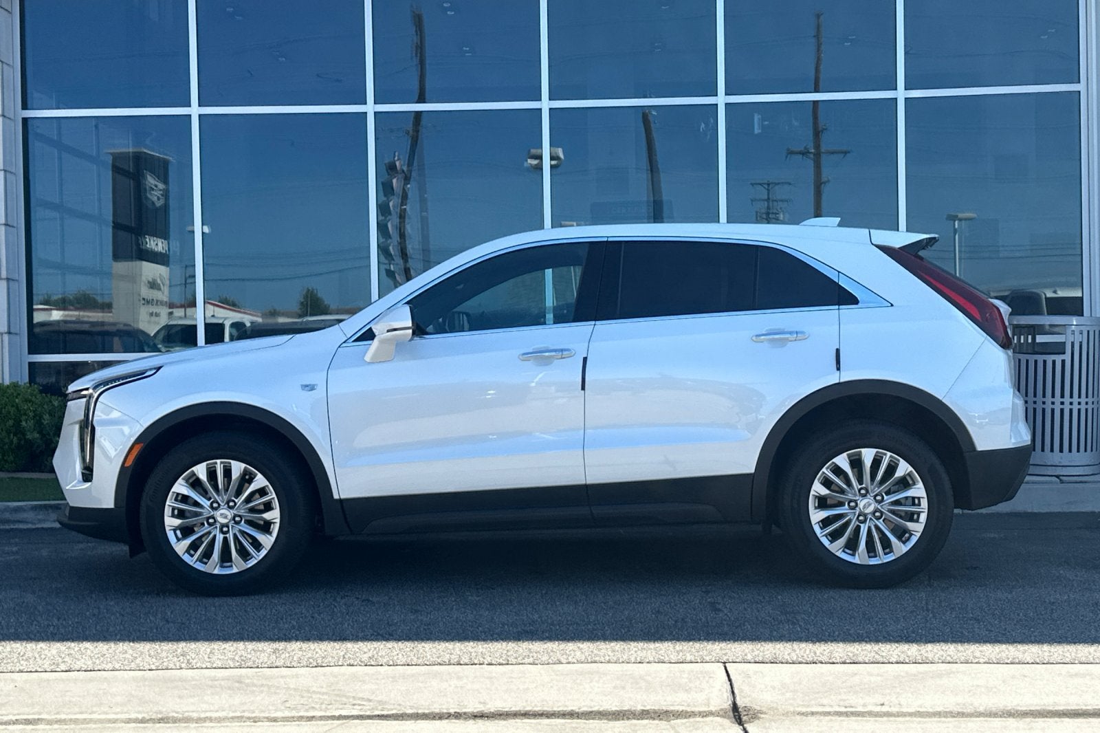 2024 Cadillac XT4 Luxury