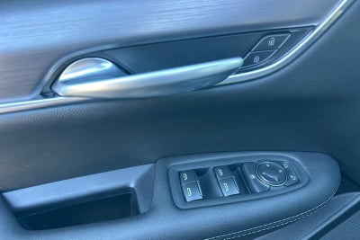 2025 Cadillac XT5 Luxury