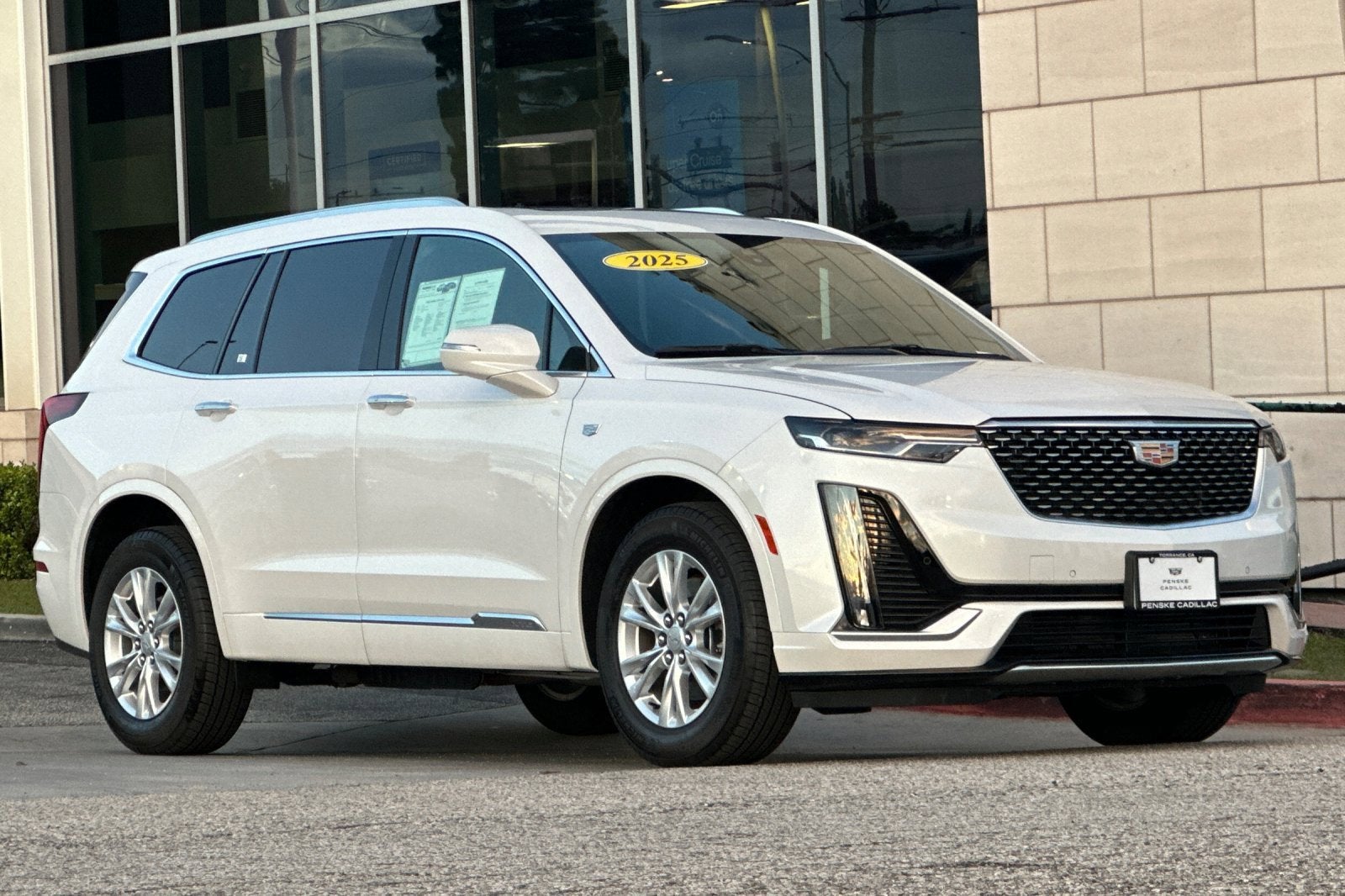 2025 Cadillac XT6 Luxury