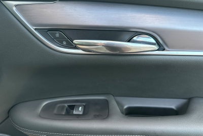 2025 Cadillac XT6 Luxury