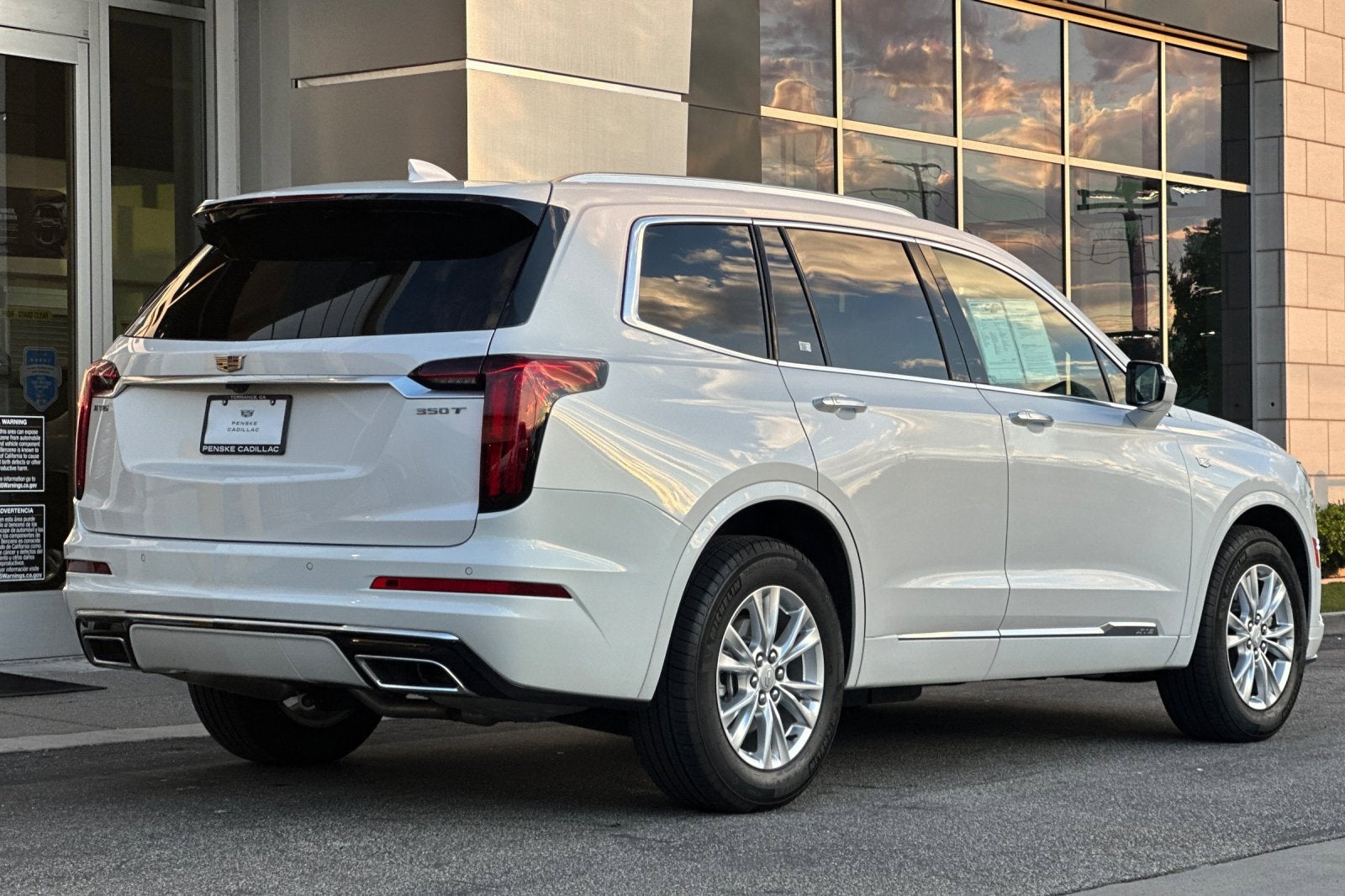 2025 Cadillac XT6 Luxury