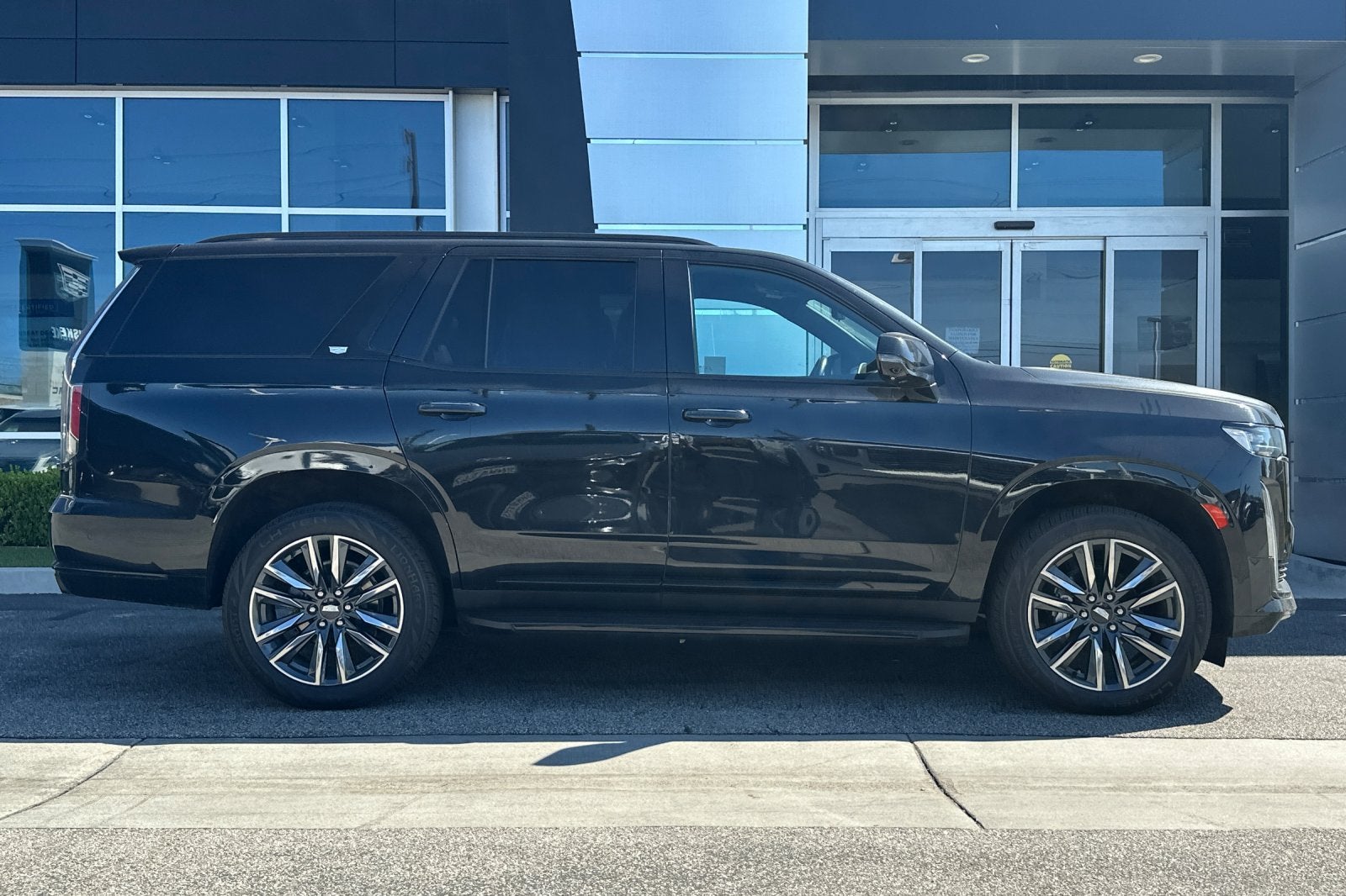 2023 Cadillac Escalade Sport