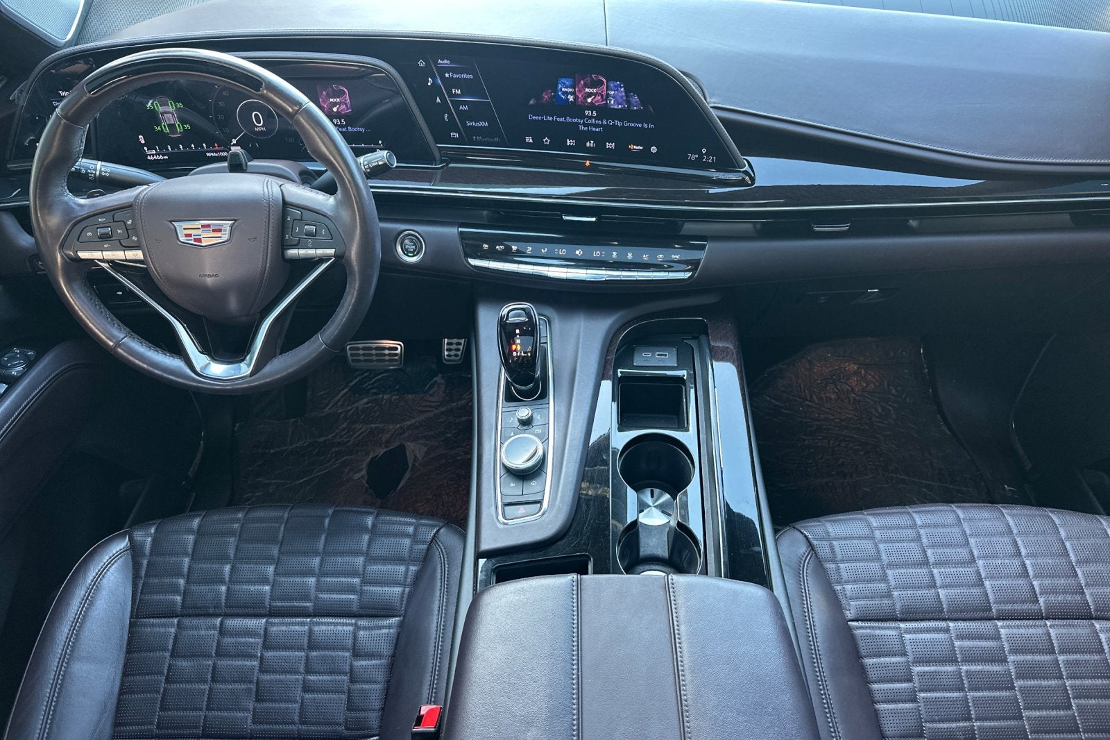 2023 Cadillac Escalade 4WD Sport Platinum