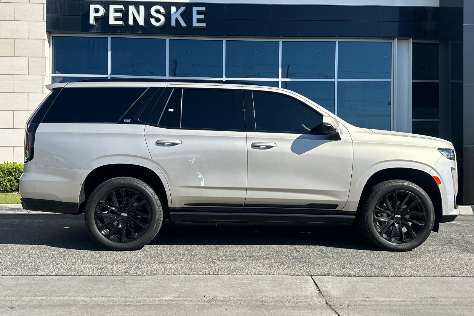 2023 Cadillac Escalade 4WD Sport Platinum