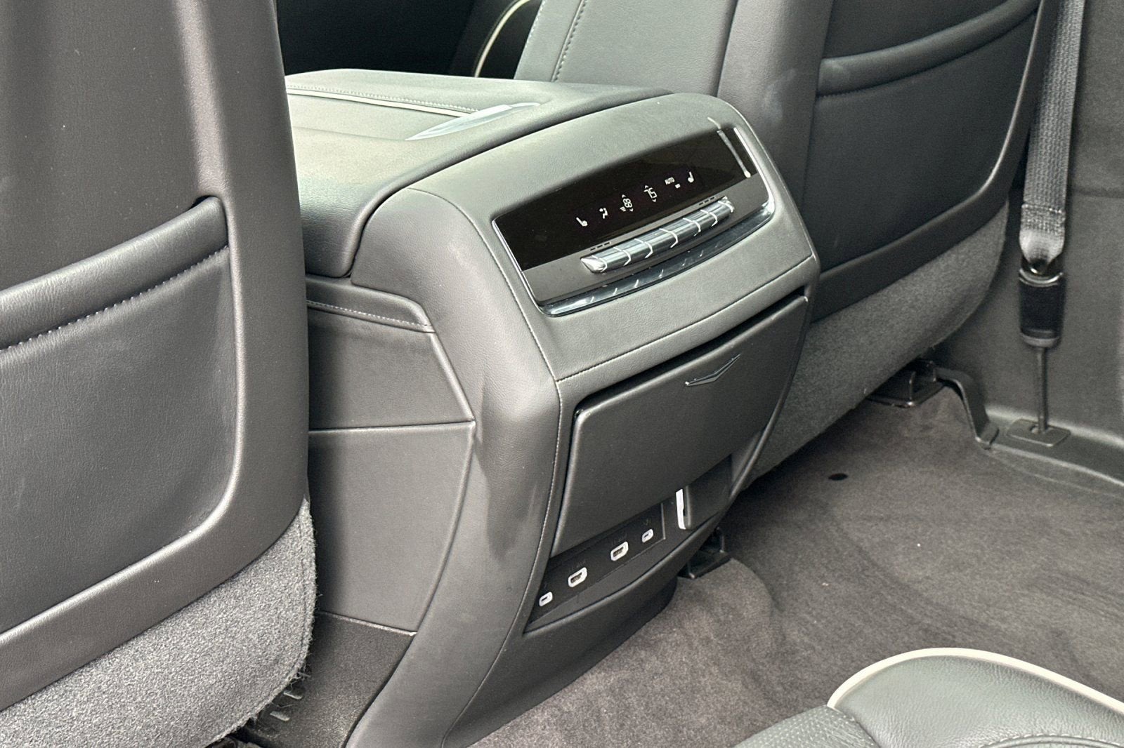 2023 Cadillac Escalade ESV Premium Luxury