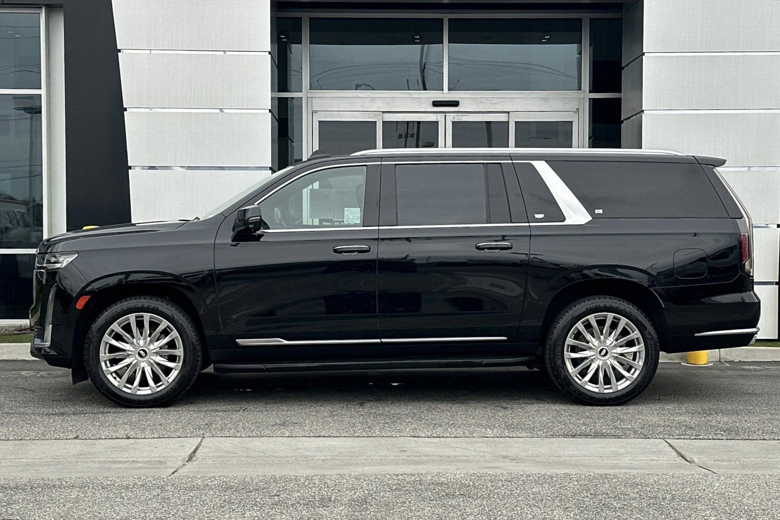 2023 Cadillac Escalade ESV Premium Luxury