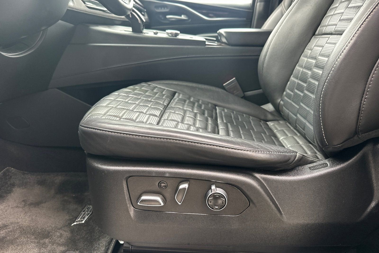 2023 Cadillac Escalade ESV Sport Platinum