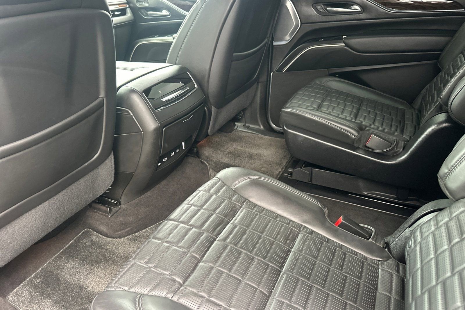 2023 Cadillac Escalade ESV Sport Platinum