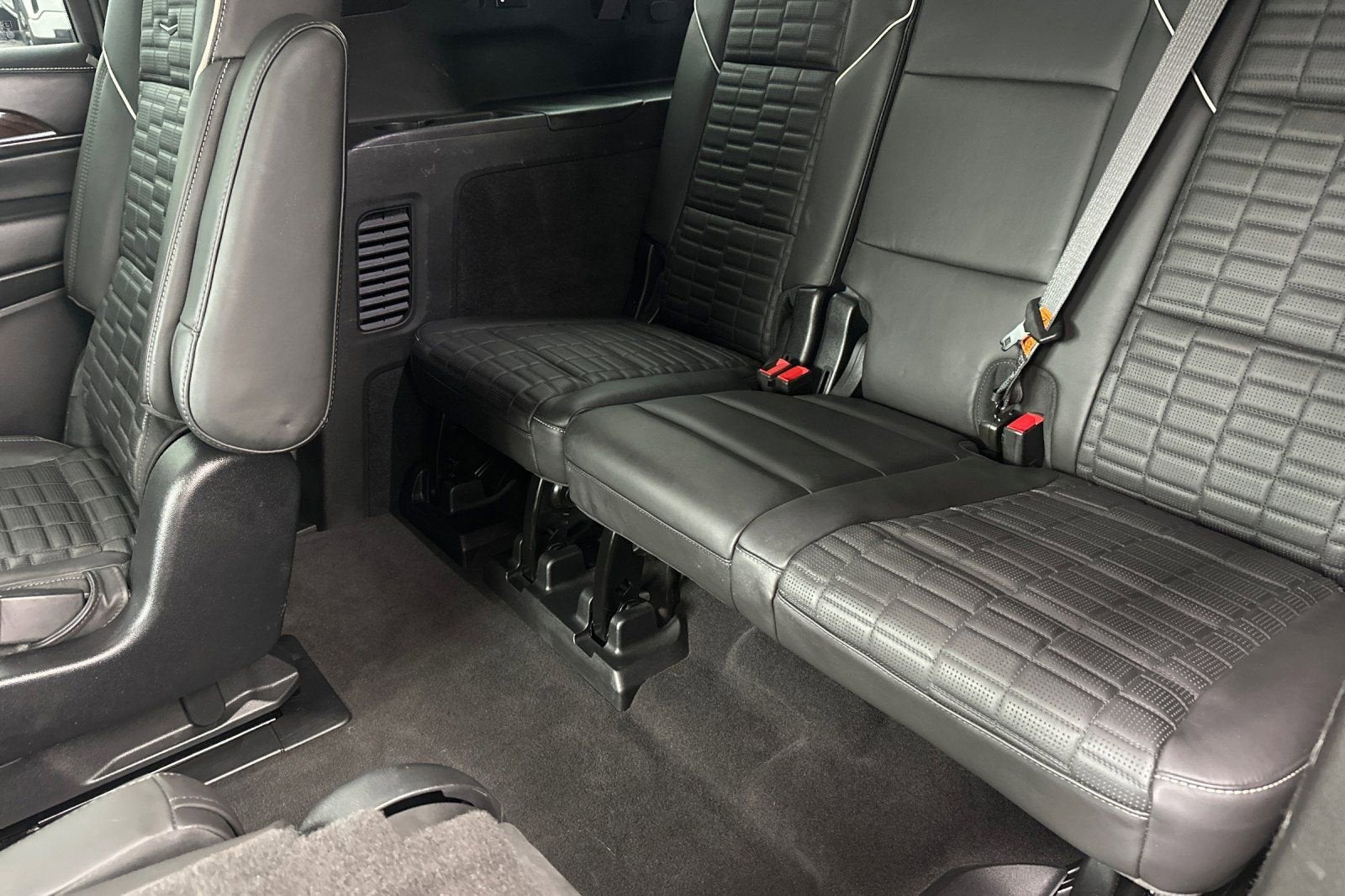 2023 Cadillac Escalade ESV Sport Platinum