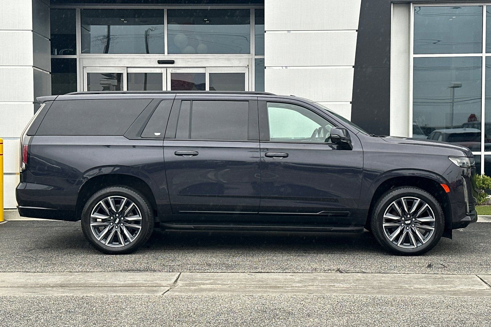 2023 Cadillac Escalade ESV Sport Platinum