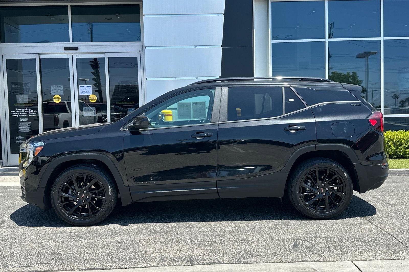 2023 GMC Terrain SLE