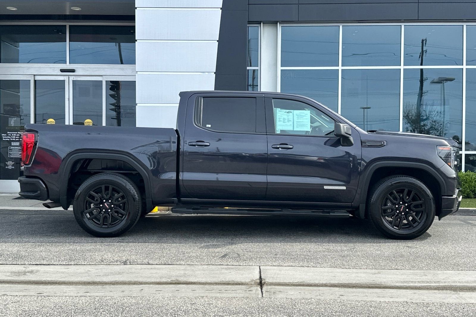 2022 GMC Sierra 1500 Elevation