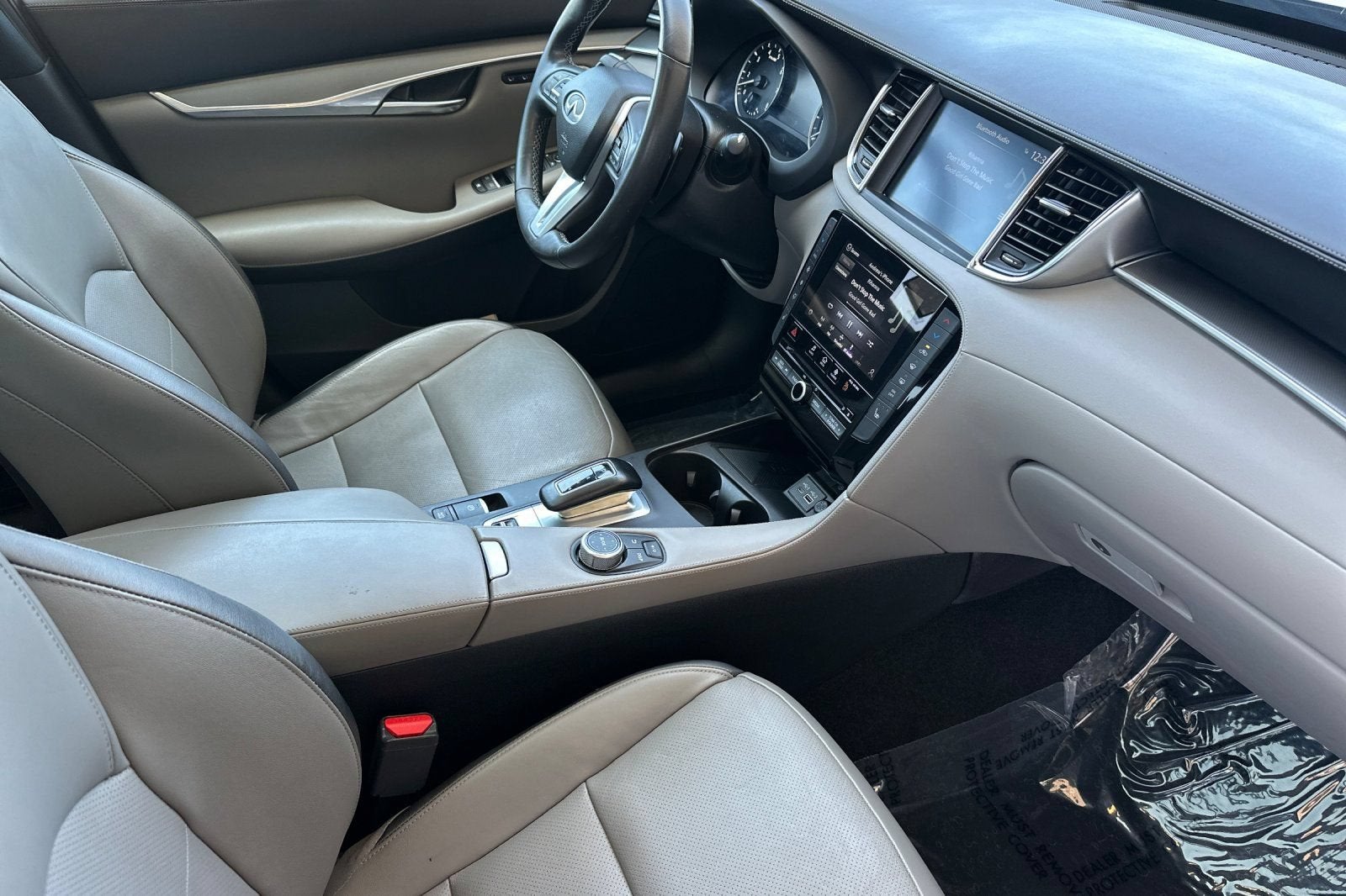 2023 INFINITI QX50 LUXE