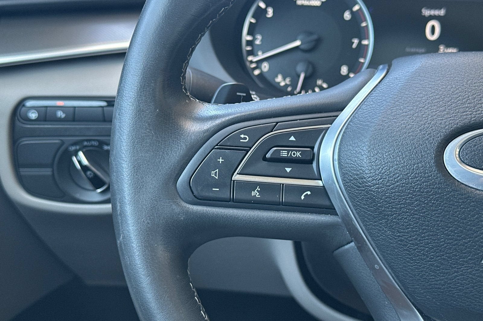 2023 INFINITI QX50 LUXE