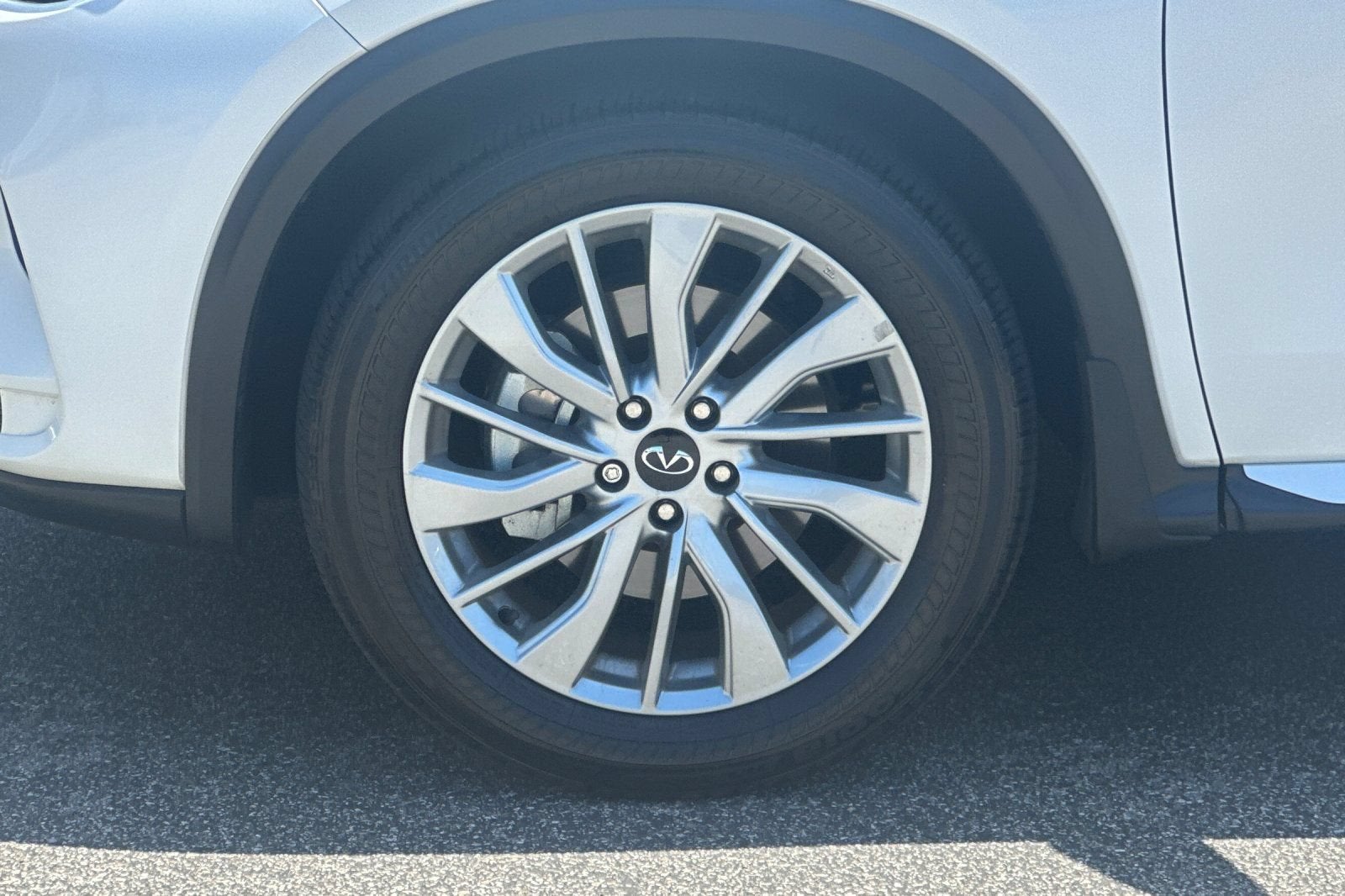 2023 INFINITI QX50 LUXE