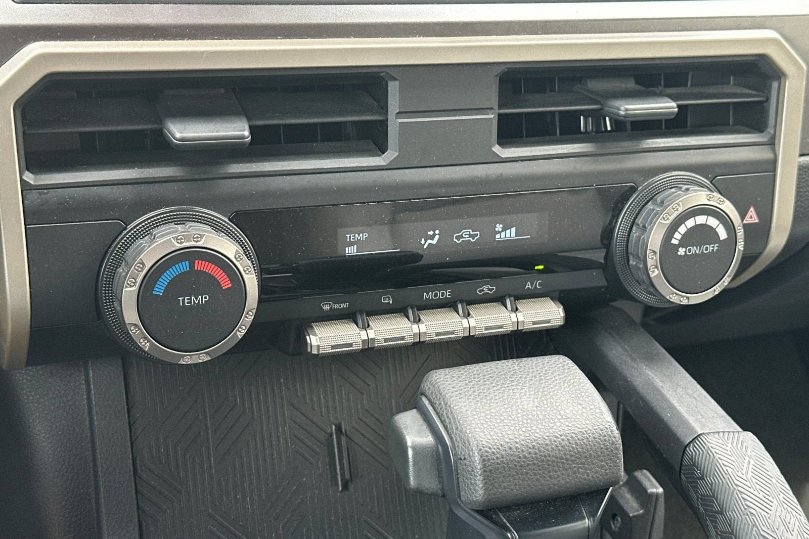 2024 Toyota Tacoma 4WD SR5