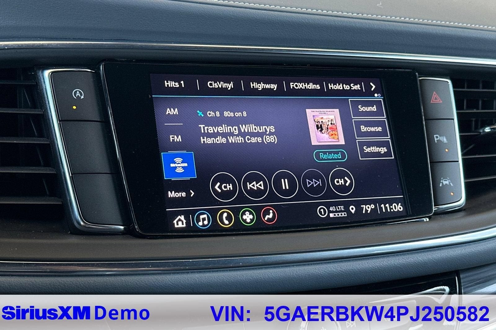 2023 Buick Enclave Essence