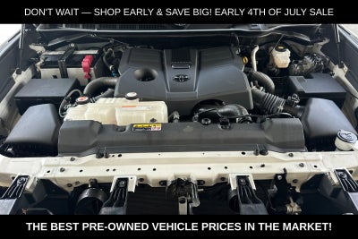 2022 Toyota Tundra 4WD SR5