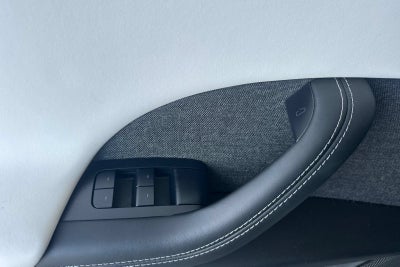 2023 Tesla Model X Base