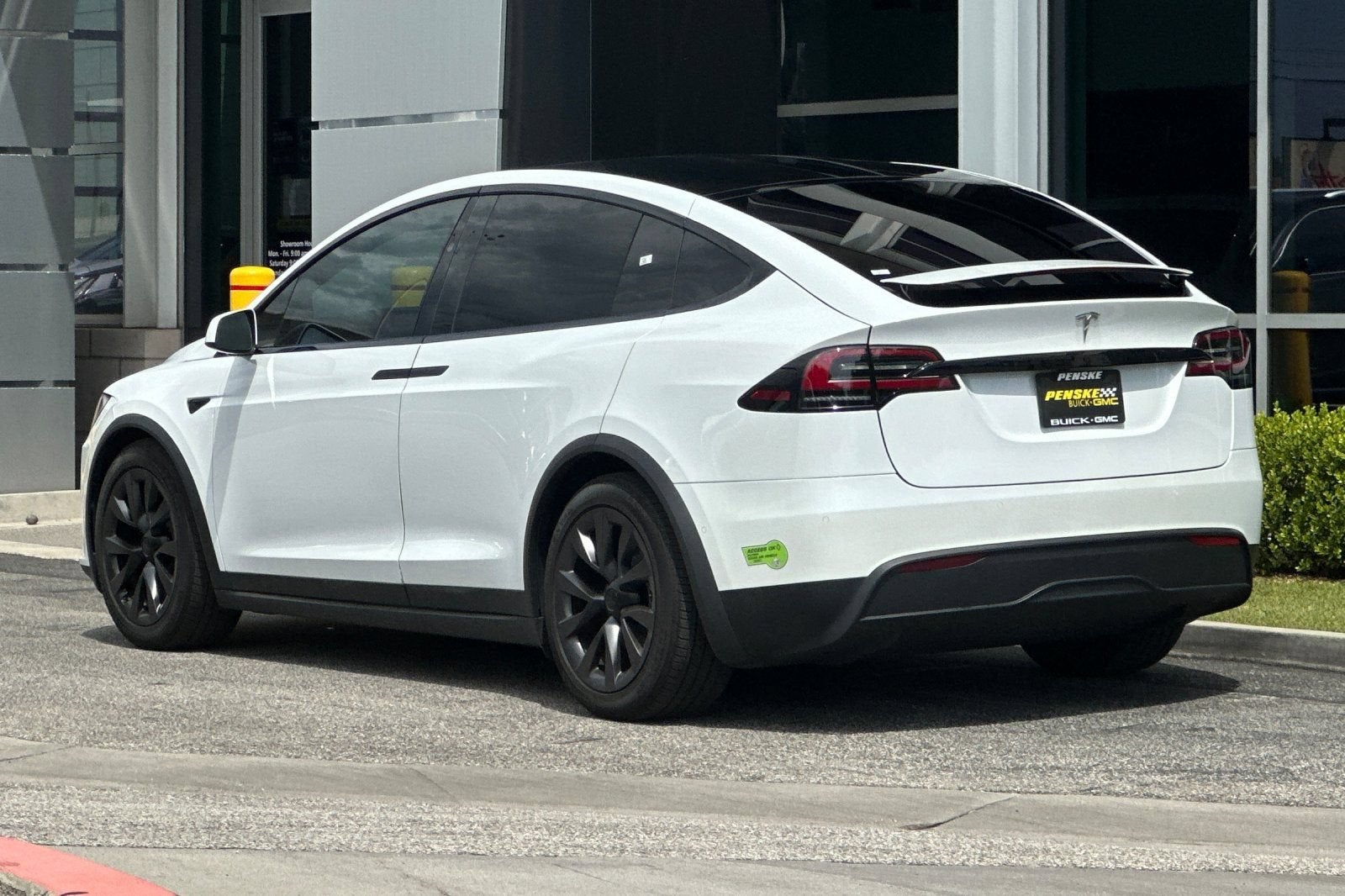 2023 Tesla Model X Base