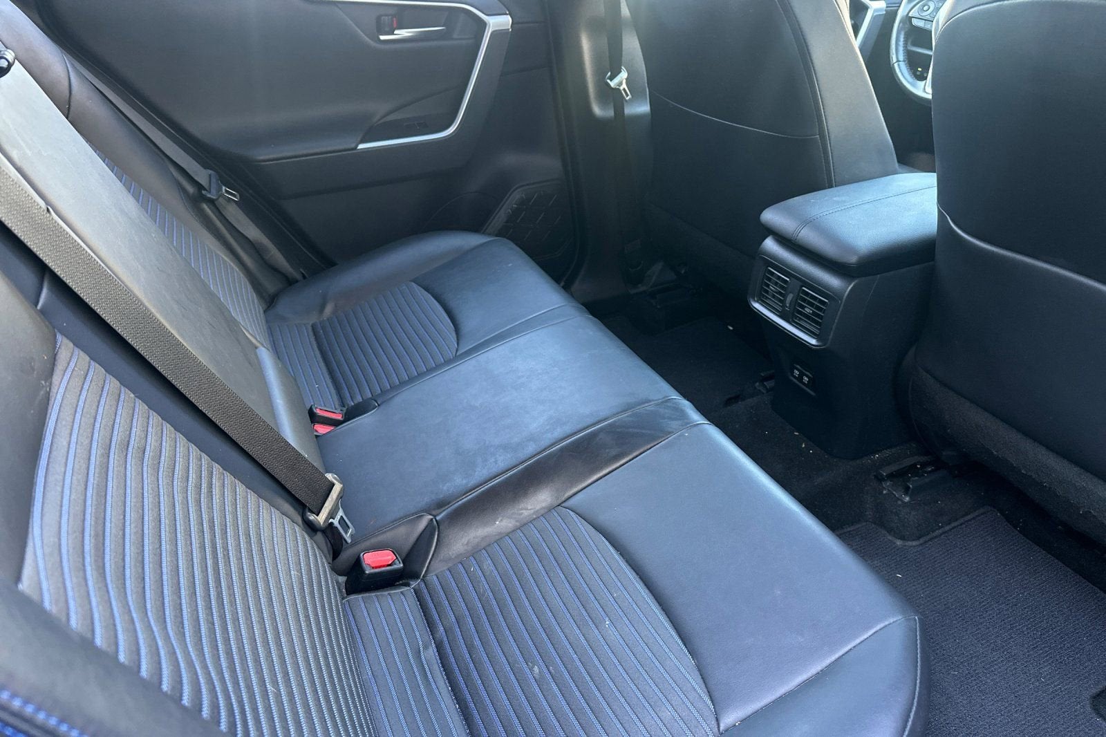 2019 Toyota RAV4 Hybrid XSE