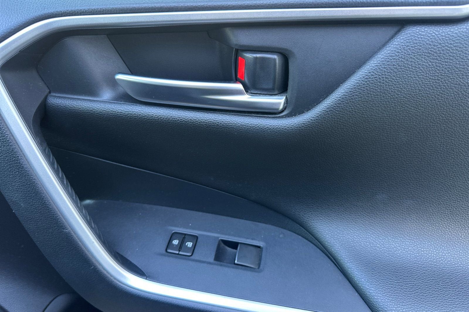 2019 Toyota RAV4 Hybrid XSE