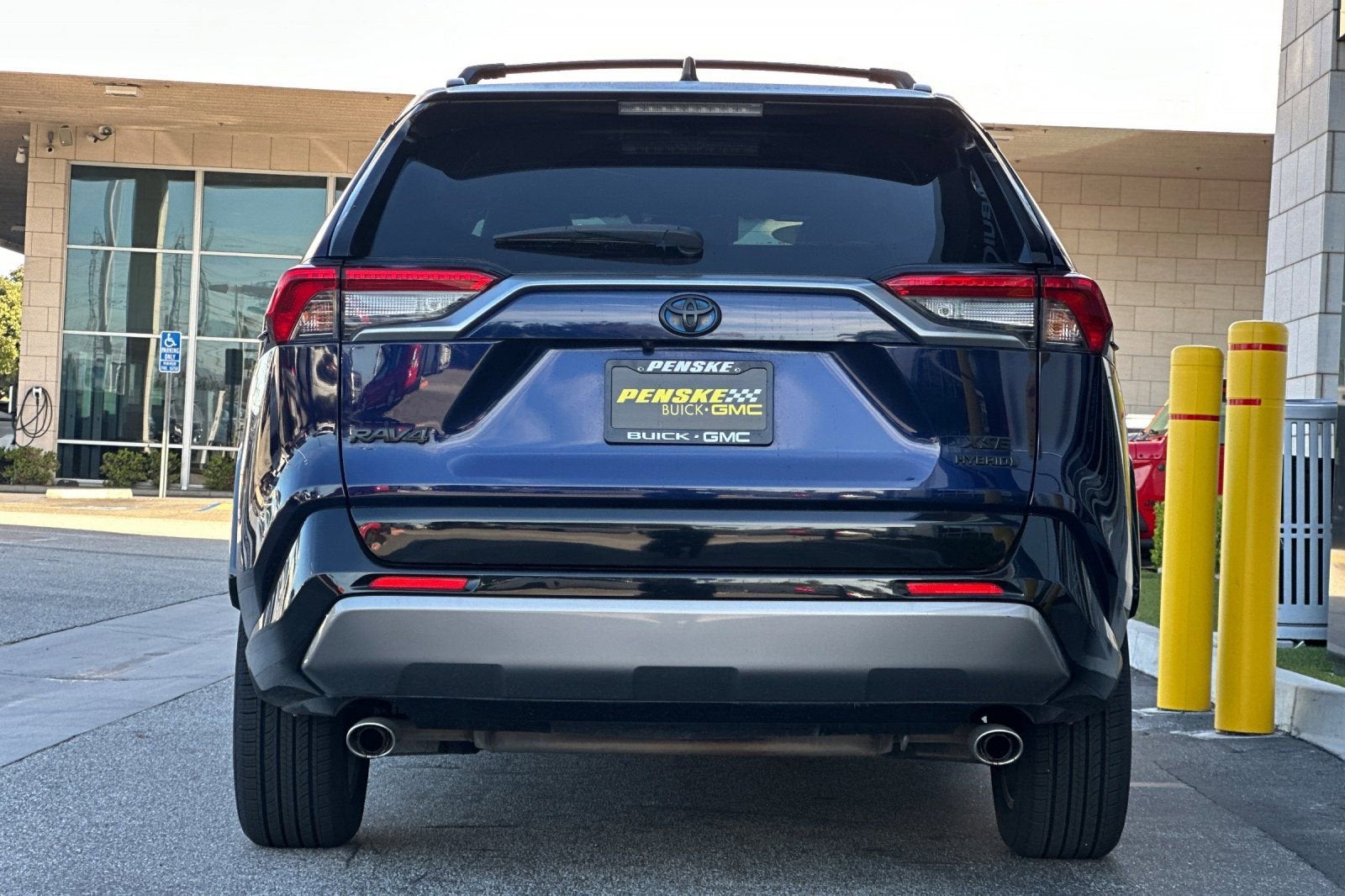 2019 Toyota RAV4 Hybrid XSE
