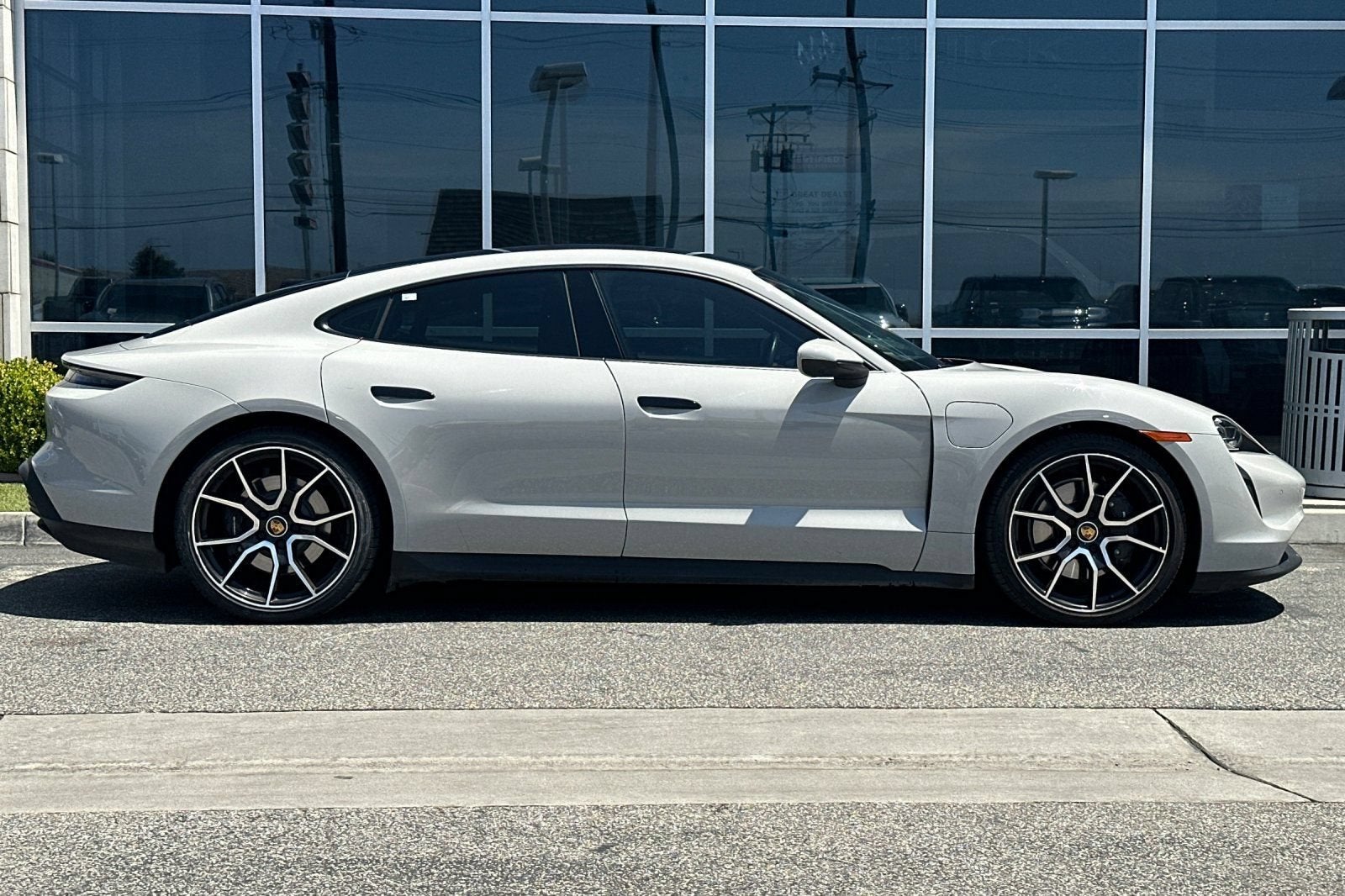 2023 Porsche Taycan Base