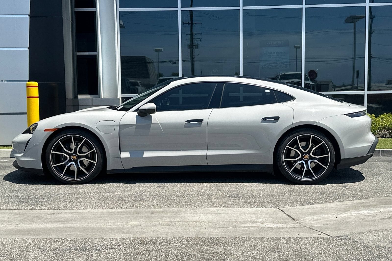 2023 Porsche Taycan Base