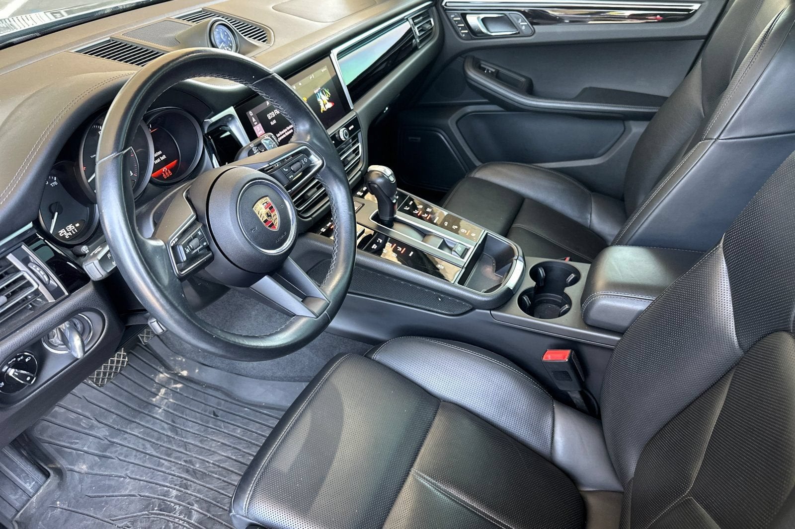 2024 Porsche Macan Base - Photo 10