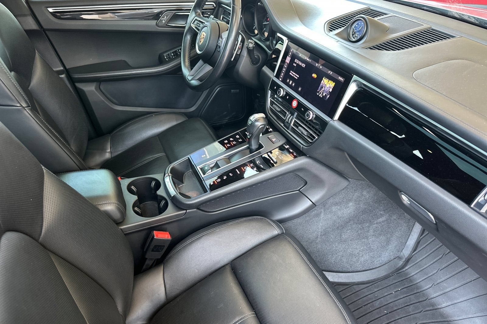 2024 Porsche Macan Base - Photo 20