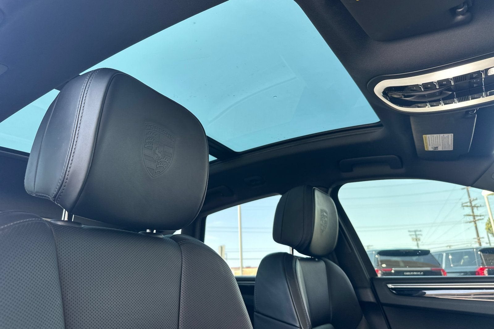 2024 Porsche Macan Base - Photo 21