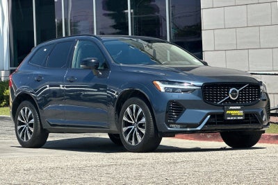 2024 Volvo XC60 Core Dark Theme