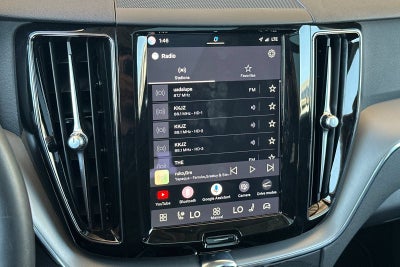 2024 Volvo XC60 Core Dark Theme
