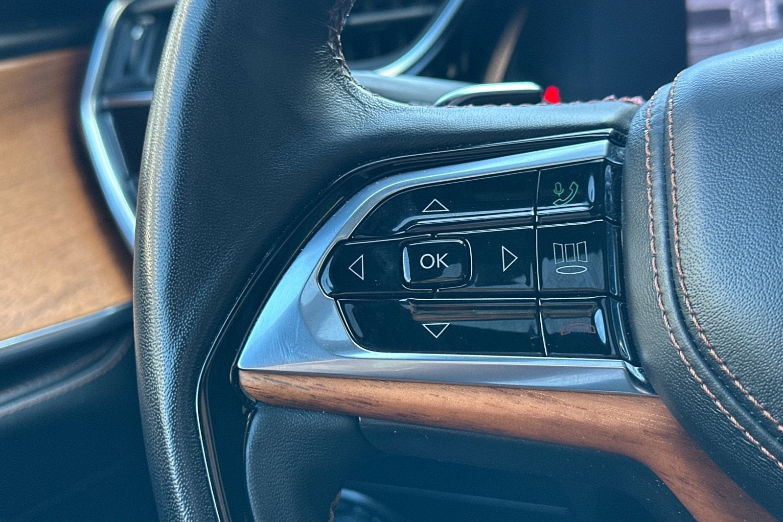 2023 Jeep Grand Cherokee L Summit Reserve