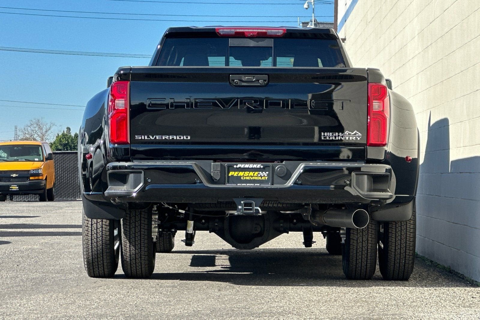 2026 Chevrolet Silverado 3500 HD High Country DRW