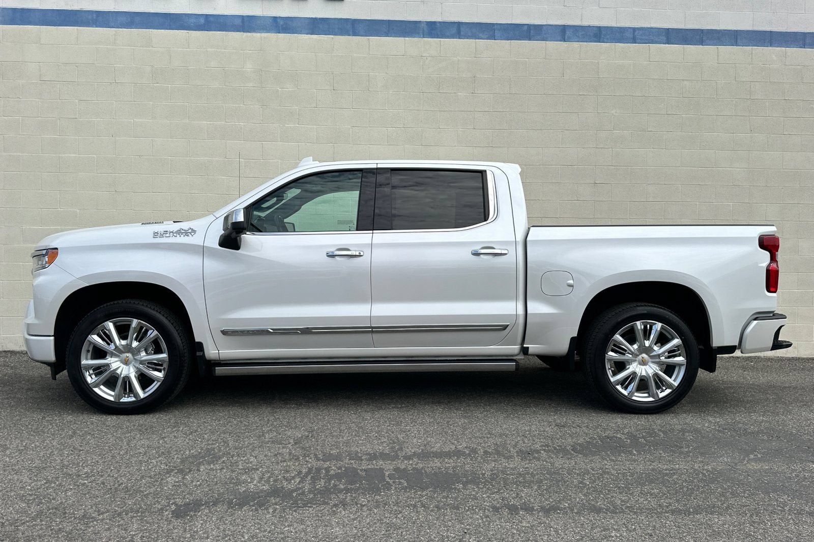 2023 Chevrolet Silverado 1500 High Country