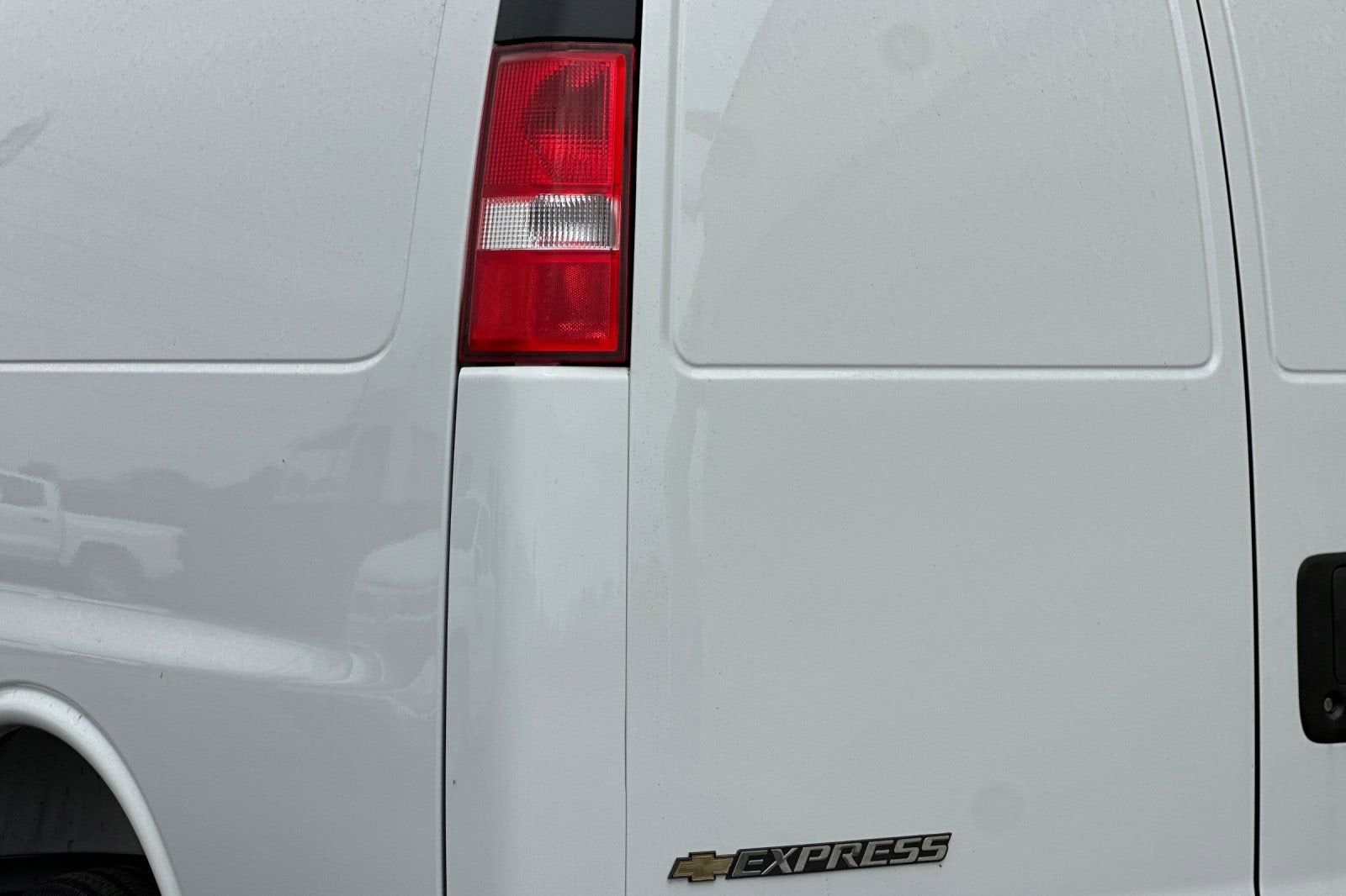 2026 Chevrolet Express Cargo WT