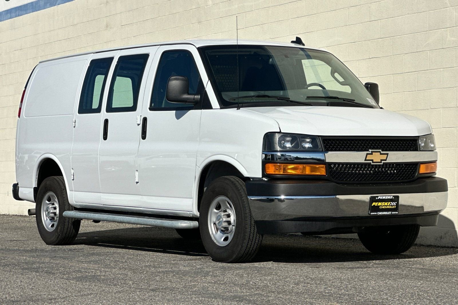 2024 Chevrolet Express Cargo 2500 WT