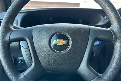 2025 Chevrolet Express Cargo WT