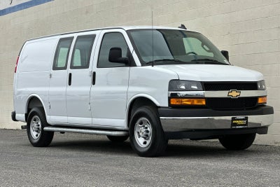 2025 Chevrolet Express Cargo WT